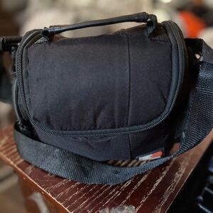 Canon eos 2000d camera